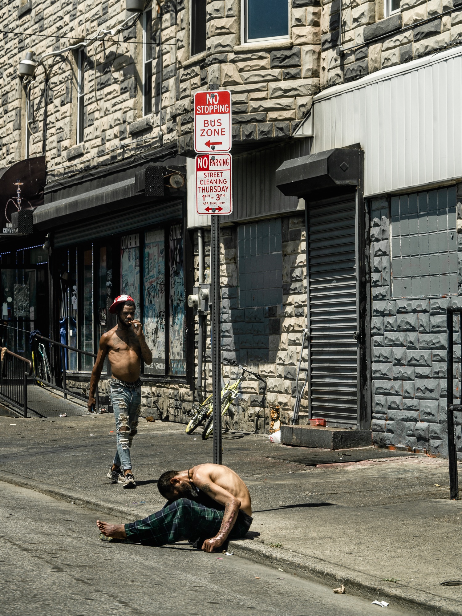 Street Photography in Kensington, Philadelphia – SUZANNE STEIN